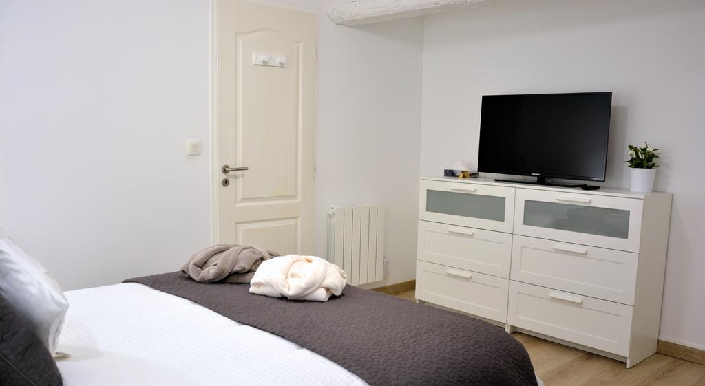 Arles' Haven - Le Loft Du Centre Appartement Kamer foto